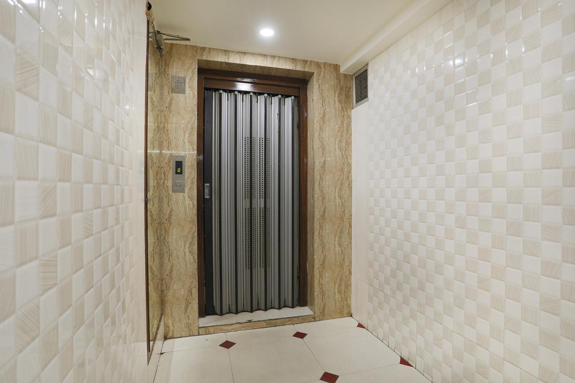 Fabhotel Sk Rajkot Exterior foto