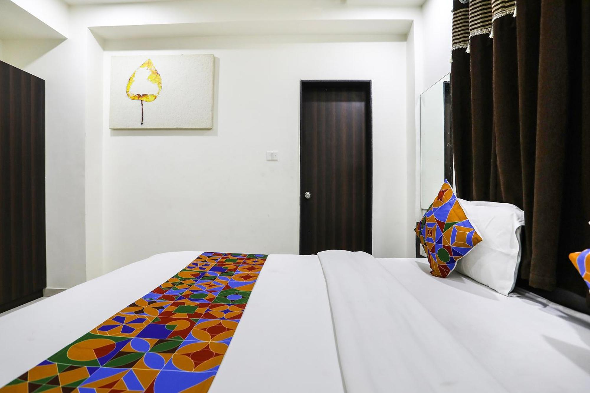 Fabhotel Sk Rajkot Exterior foto